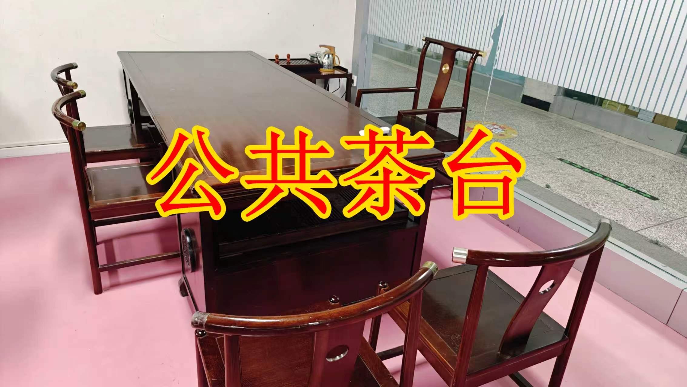 南盟巷面积灵活：小面积办公室至大面积办公、经营空间均可选择； 部分房源可注册公司，满足企业办公需求； 商铺临街，具备上下水、用电等经营条件； 适合副食品、茶叶、酒水、百货、电商、培训、办公等多种行业。